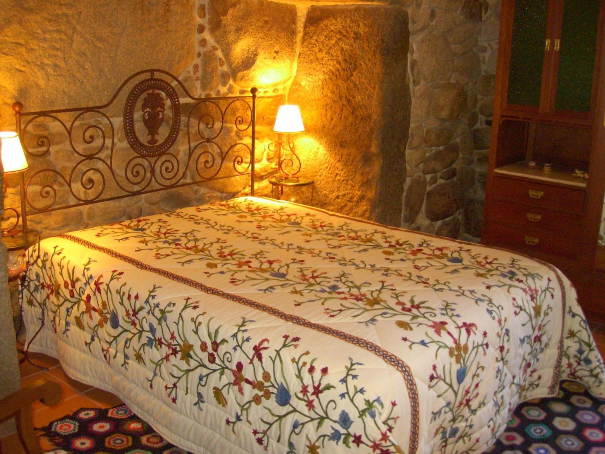 Outros Tempos Turismo De Aldeia Otel Aricera Dış mekan fotoğraf