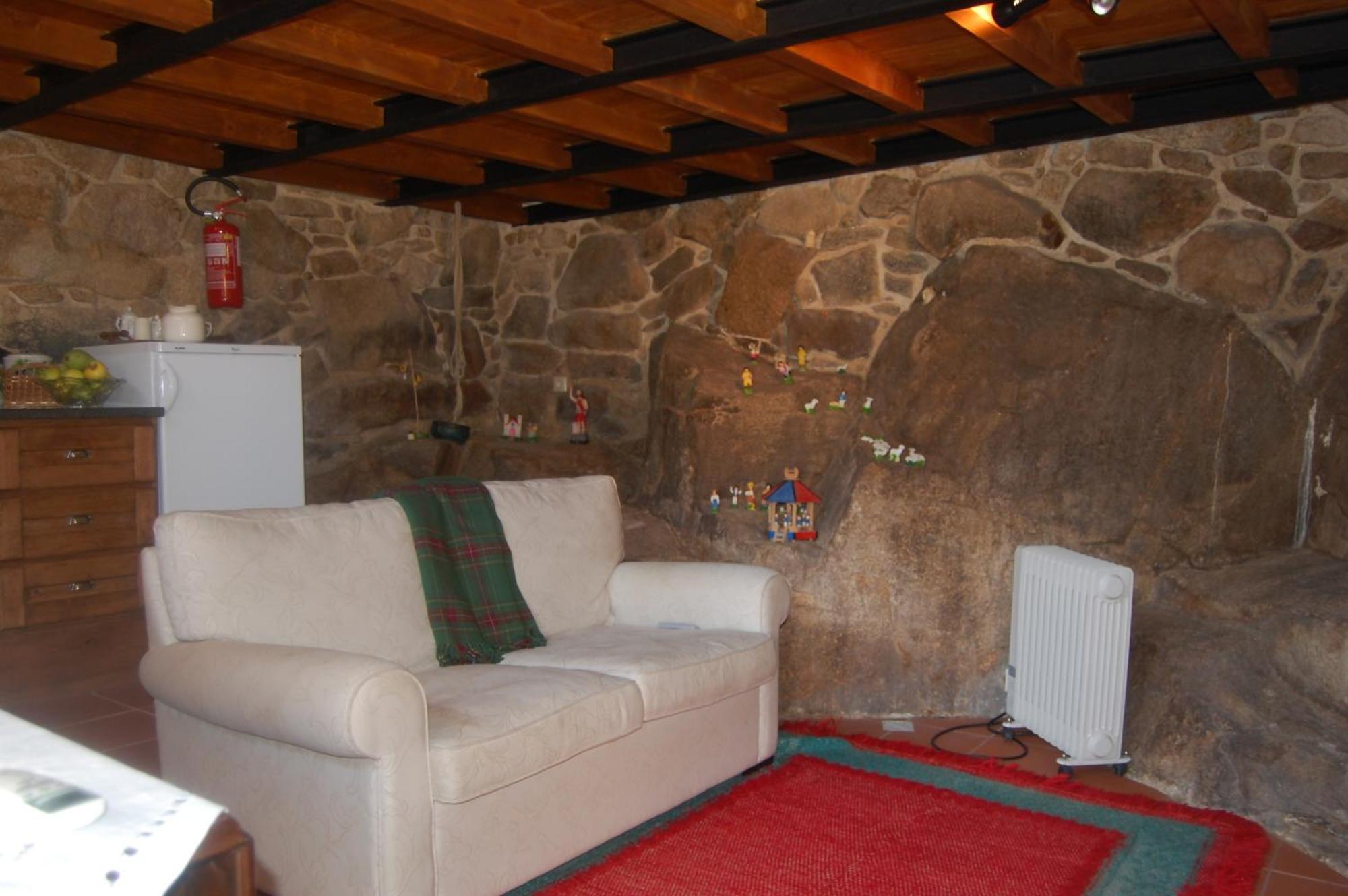 Outros Tempos Turismo De Aldeia Otel Aricera Dış mekan fotoğraf